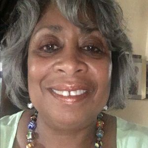 Meet your Posher, Deborah m